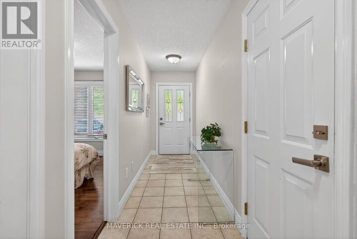 Property Photo: 43 Capulet Walk 46 ON N6H 5V5