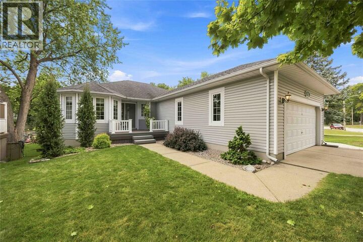 Property Photo:  621 Errol Road West  ON N7V 2B9 