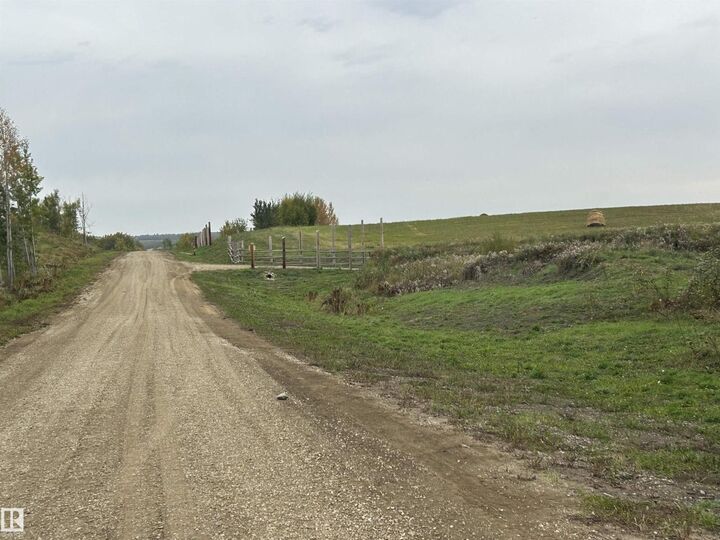 Property Photo:  RR 20 Twp 544  AB T0E 1G0 