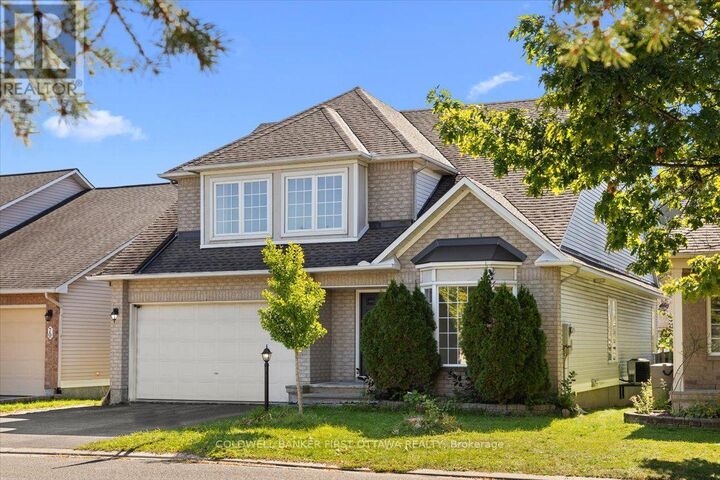 Property Photo:  81 Baypointe Crescent  ON K2G 6R1 