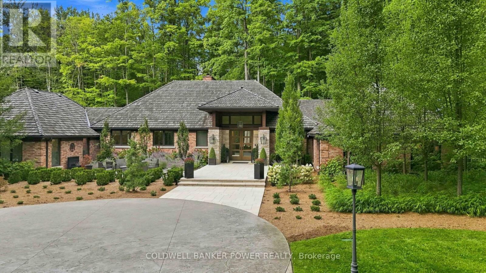 Photo de la propriété:  3668 Homewood Lane  ON N6P 1K4 