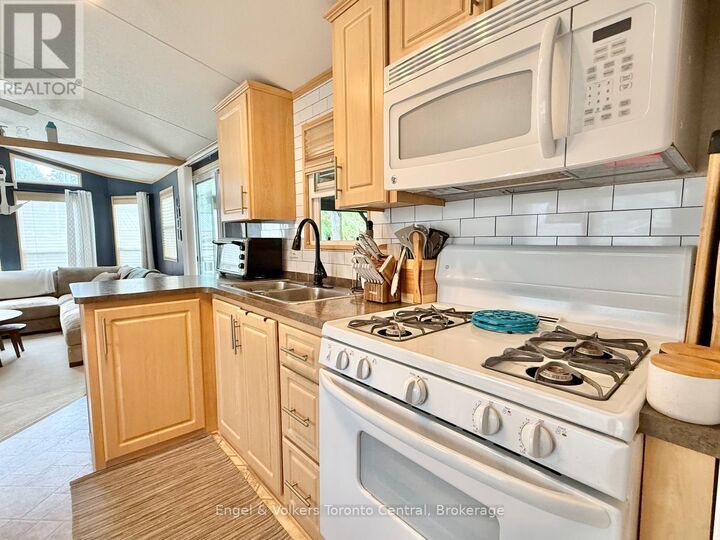 Property Photo: 7489 Sideroad 5 E P 6 ON N0G 2L0