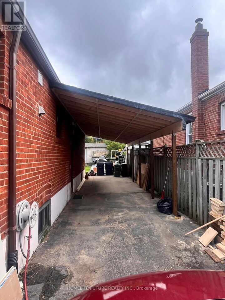 Property Photo:  229 Flora Drive Bsmt  ON M1P 1B2 