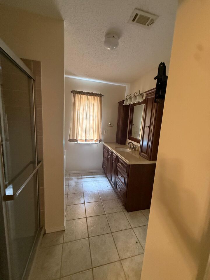 Property Photo:  938 Claeven Circle  FL 32547 