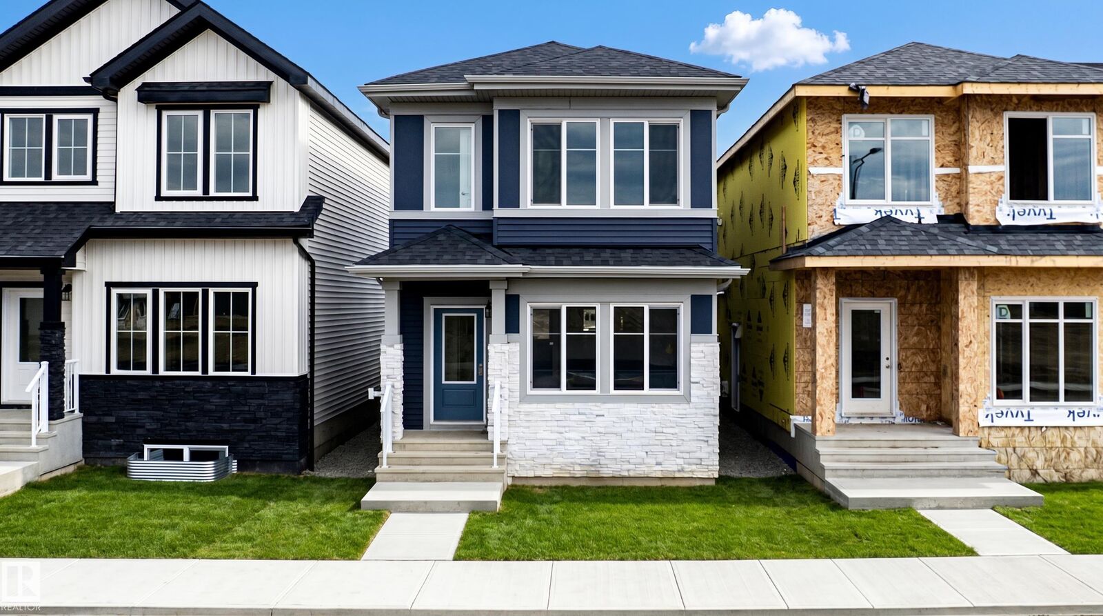 Property Photo:  231 157 Avenue NE  AB T5Y 4M3 