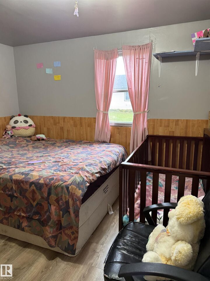 Property Photo:  4626 51 Avenue  AB T0B 4R0 
