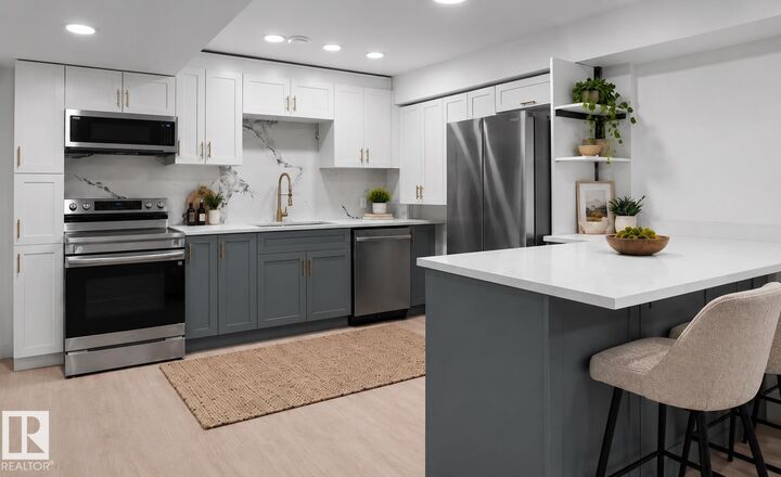Property Photo:  7501 95 Avenue NW  AB T6C 1X4 