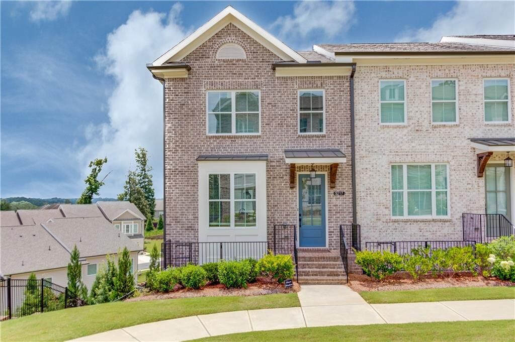 Property Photo: 5217 Riden Court GA 30518