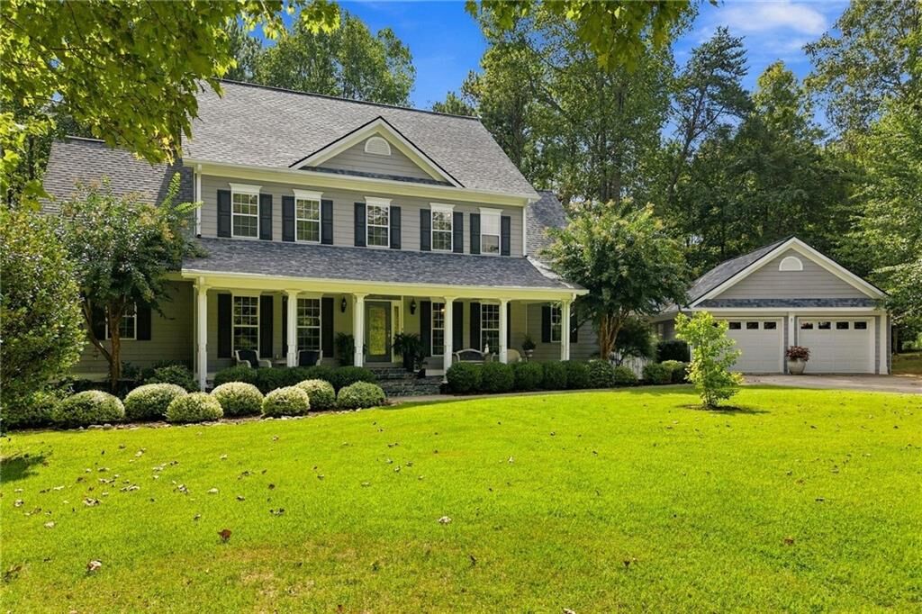 Property Photo: 173 Sweetbriar Drive GA 30143