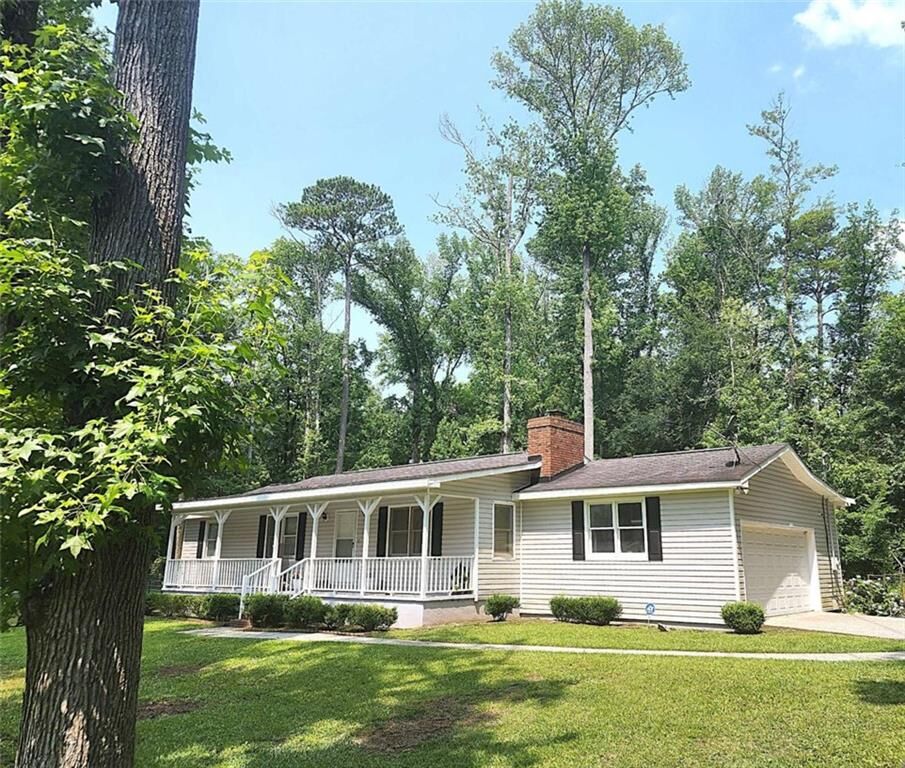 Property Photo:  1129 Sandy Beach Drive  GA 31220 