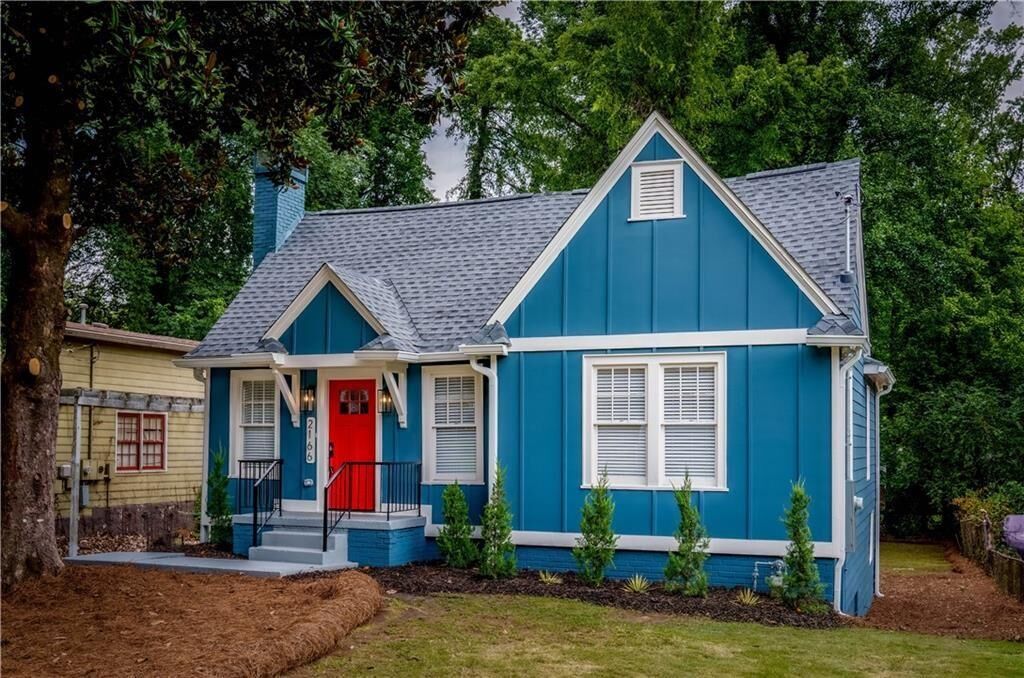 Property Photo:  2166 Montrose Avenue SW  GA 30311 