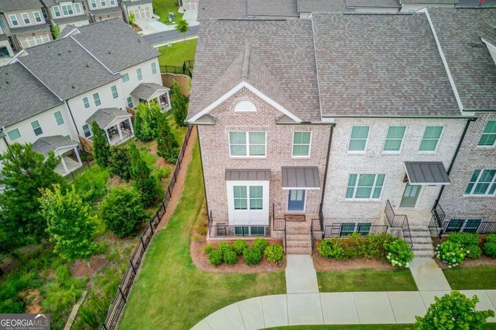Property Photo: 5217 Riden Court GA 30518