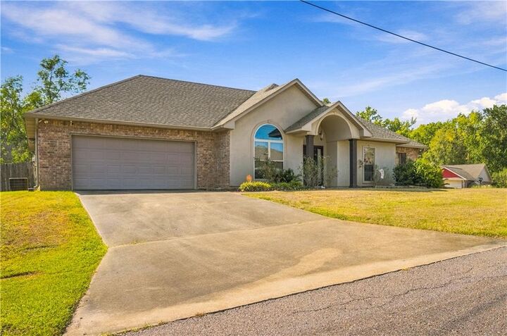 Property Photo:  109 Abby Lane  LA 71409 