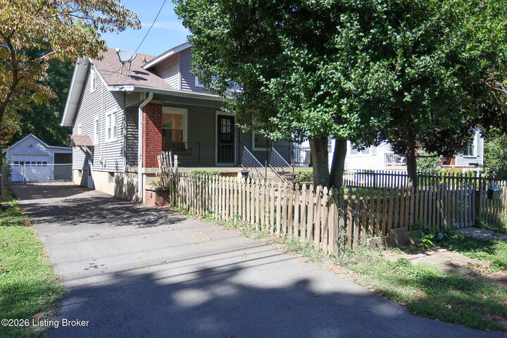 Property Photo:  2221 Beargrass Ave  KY 40218 