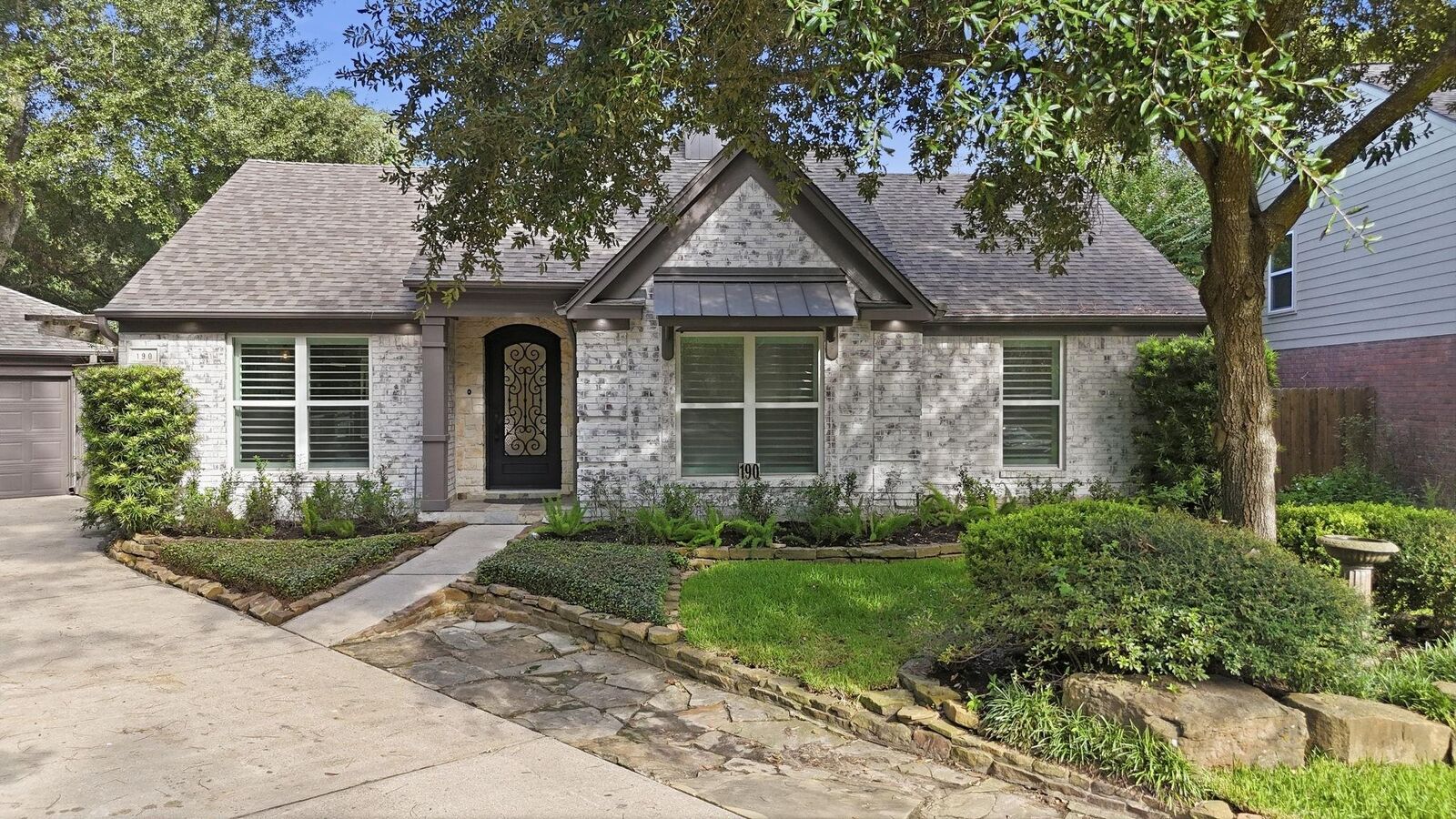 Property Photo:  190 Velvet Leaf Place  TX 77380 