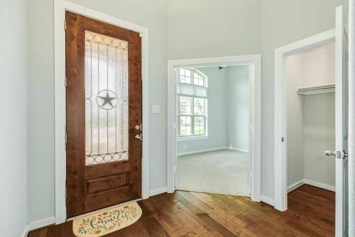 Property Photo:  4015 Shackleton Court  TX 77583 