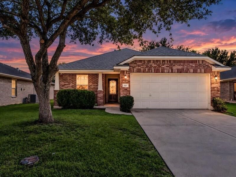 Property Photo:  167 Rustic Colony Lane  TX 77539 
