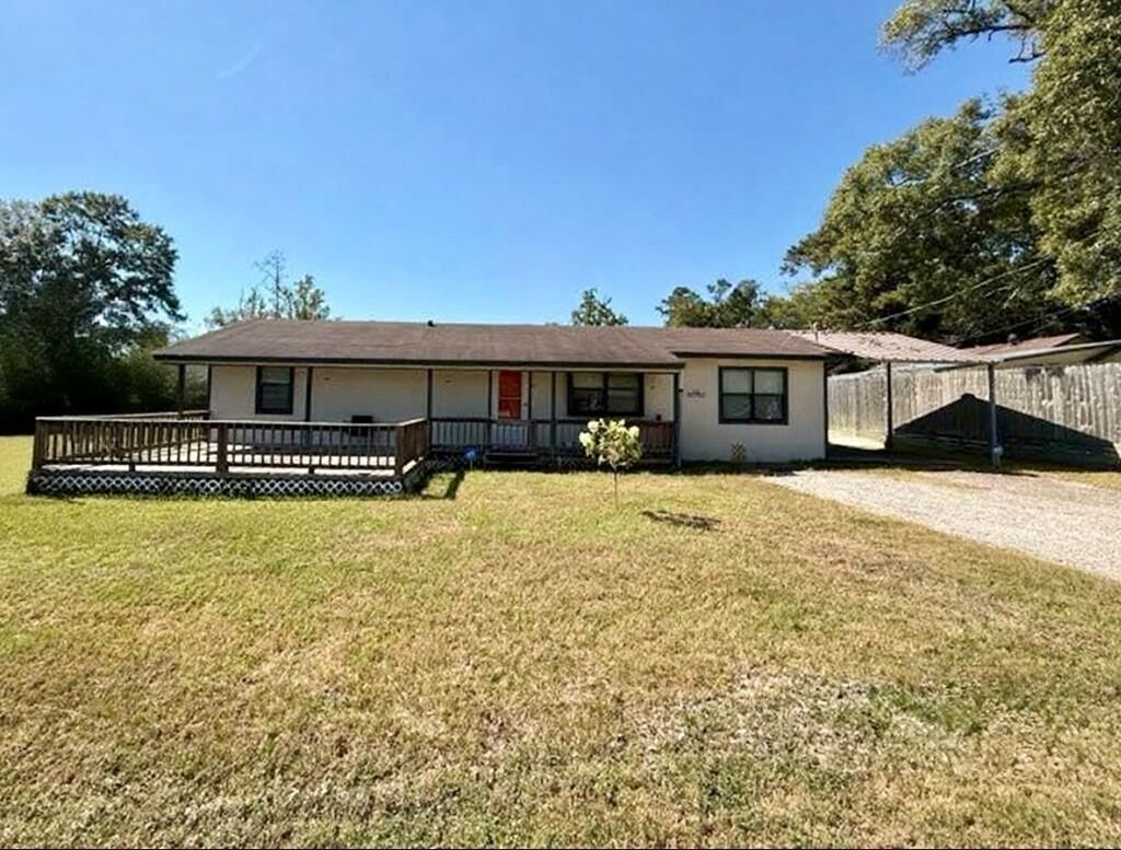 Property Photo: 104 Zube TX 75951