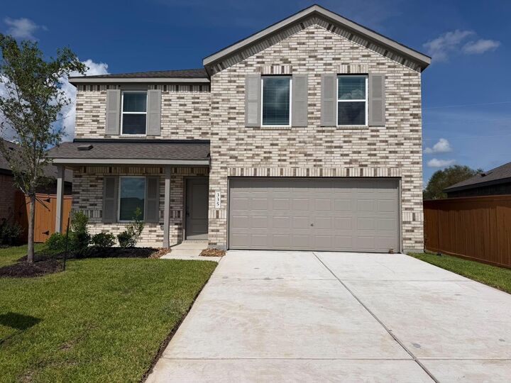 Property Photo:  335 Ice Shore Trail  TX 77535 