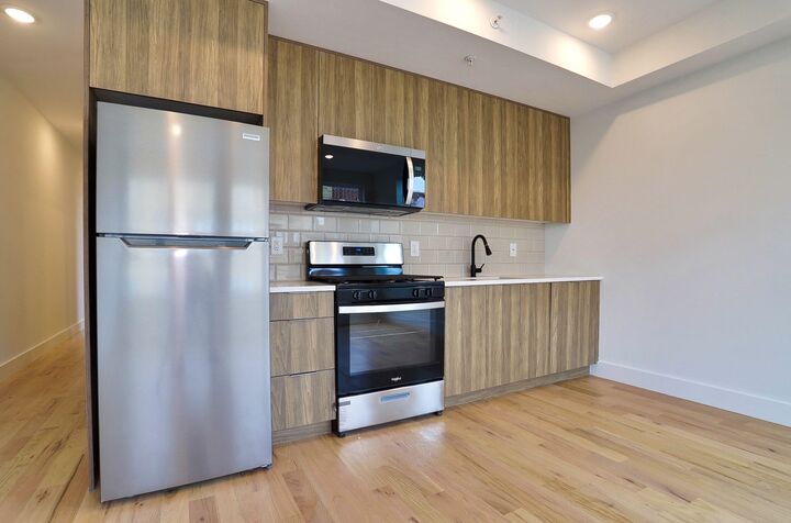 Property Photo: 88 Bergen Ave 3 NJ 07305