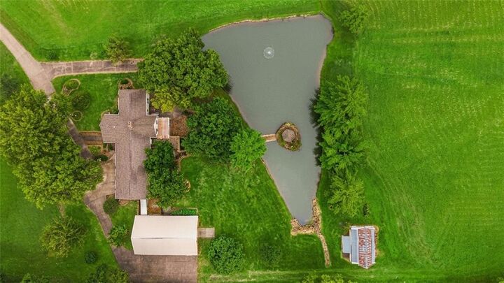 Property Photo:  2303 Lynn Road  MO 64024 