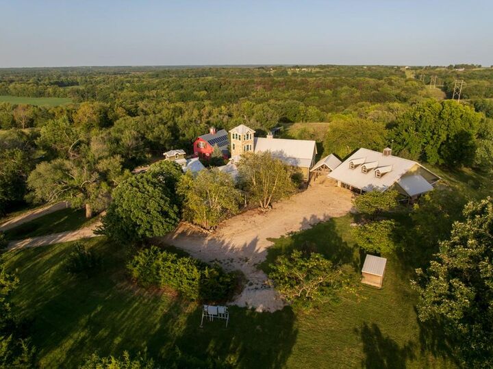 Property Photo: 2347 Oregon Terrace KS 66079