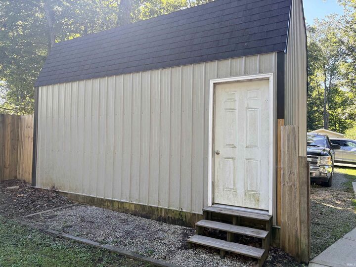 Property Photo:  786 Frost Way  IN 46120 