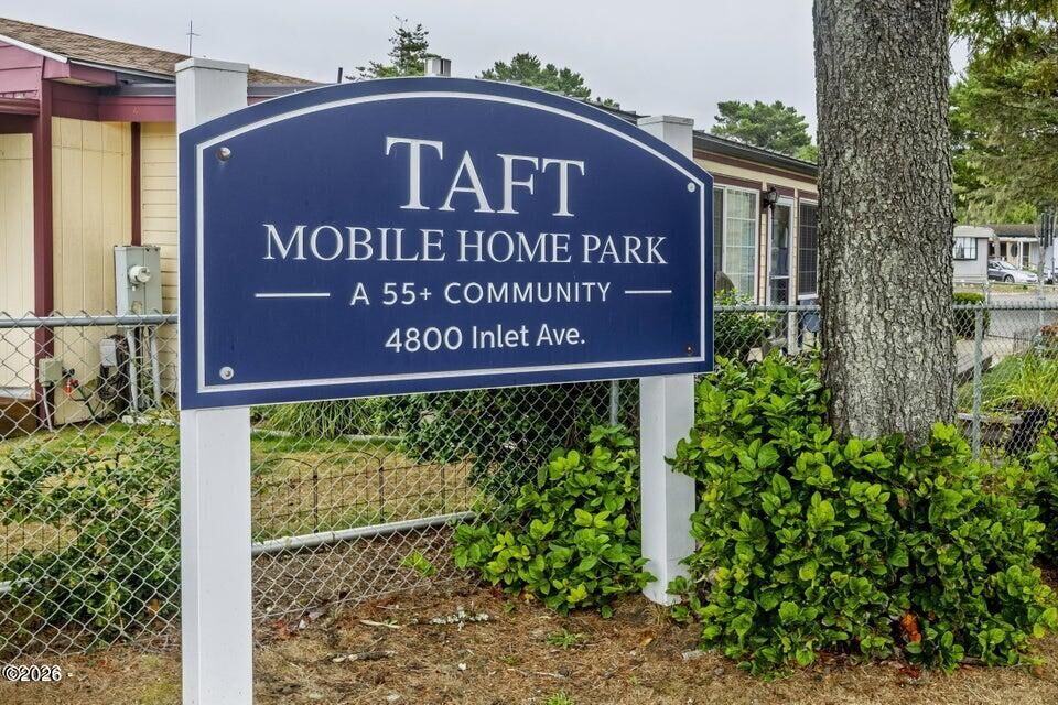 Property Photo:  4800 SE Inlet Avenue  OR 97367 