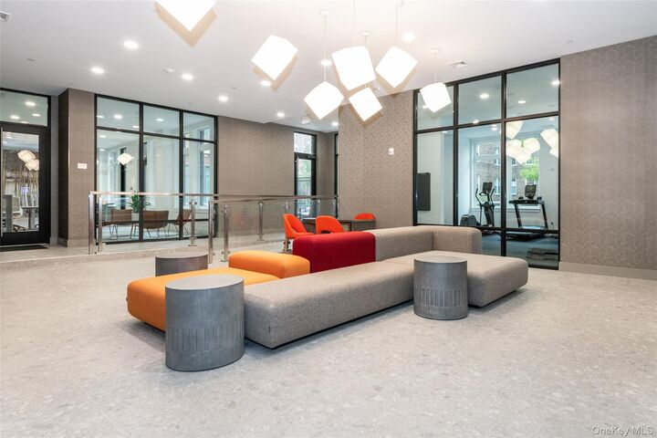 Property Photo: 15 Parkview Avenue 514 NY 10708