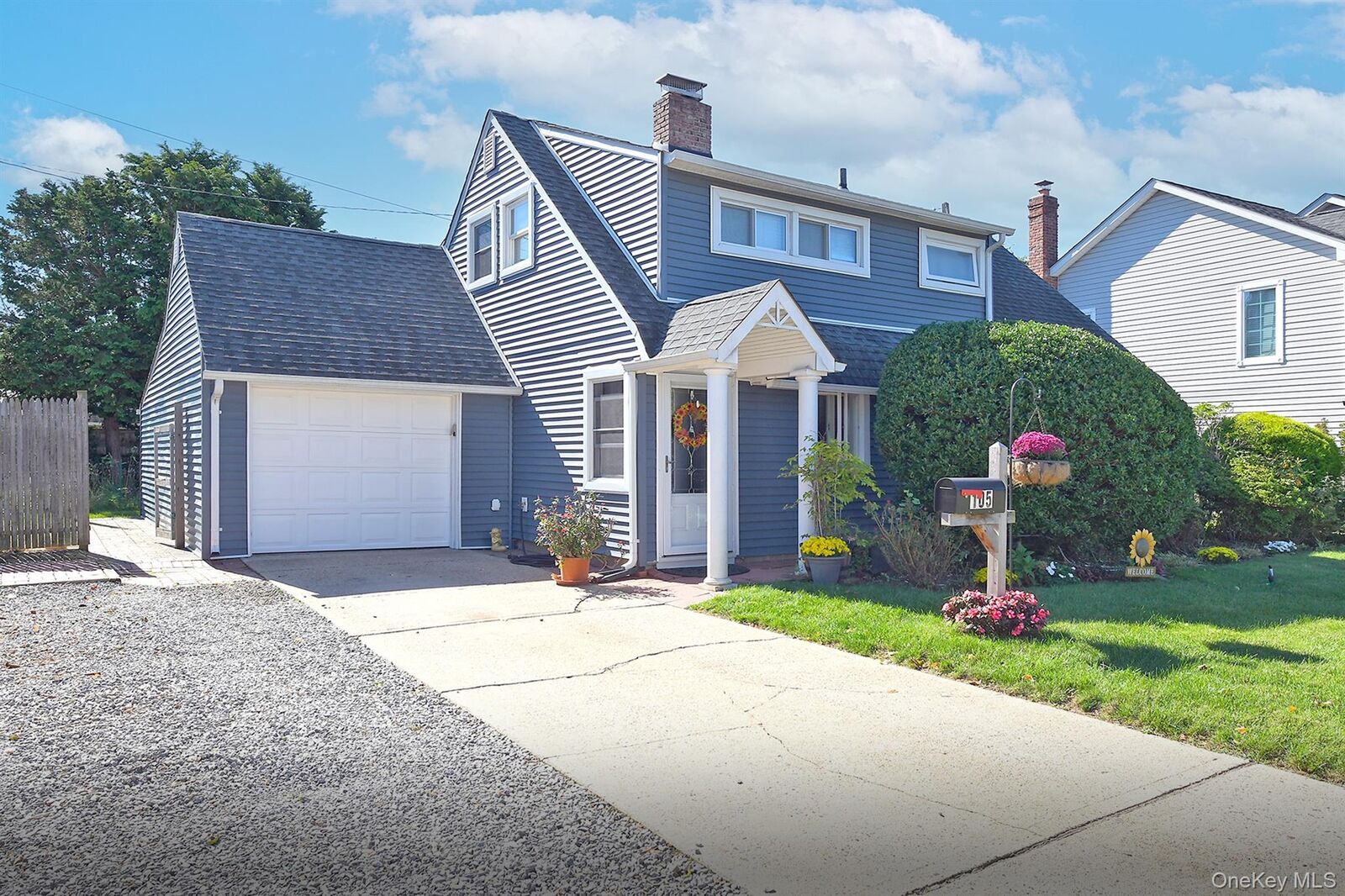 Property Photo:  105 Bucket Lane  NY 11756 