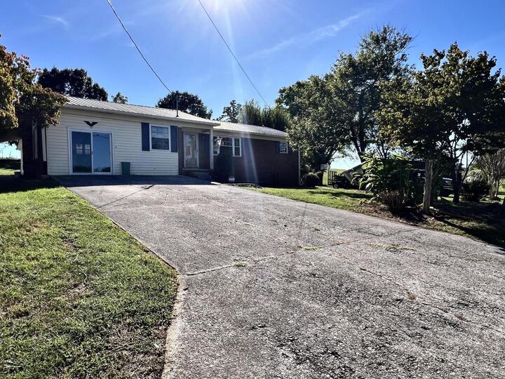Property Photo: 3516 Falcon Road TN 37814