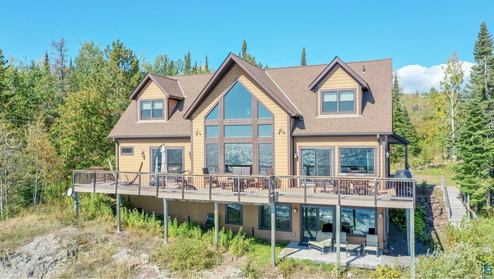 Property Photo:  41 W Rosebush Ln  MN 55604 