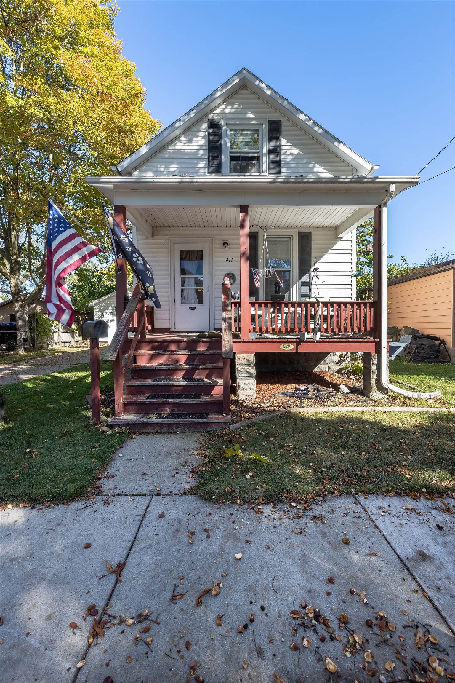 Property Photo: 411 S Jackson MI 48708