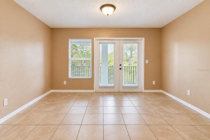 Property Photo:  4891 Tuscan Loon Drive  FL 33619 