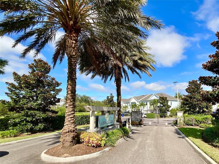 Property Photo:  1104 Coral Lane  FL 34698 