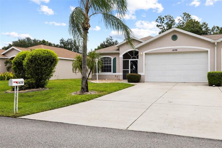 Property Photo:  1436 Hedgewood Circle  FL 34288 