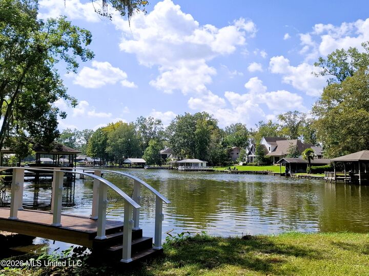 Property Photo:  125 Shady Lane  MS 39110 
