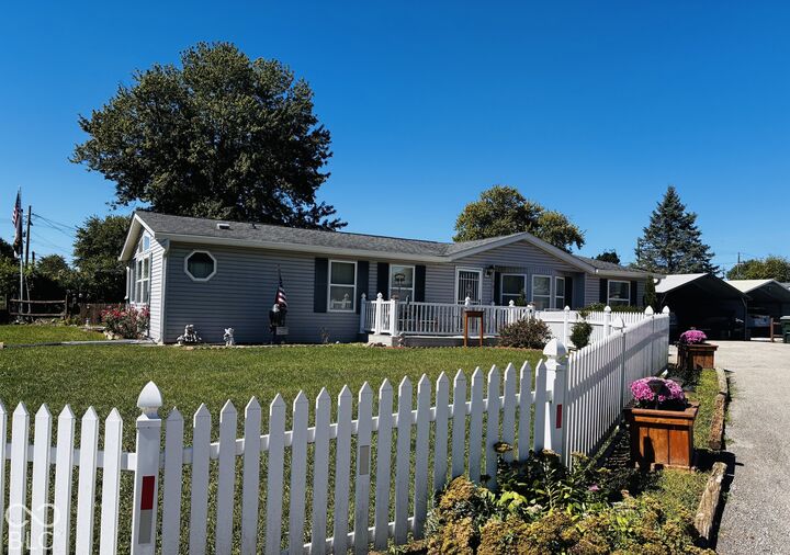 Property Photo:  312 W Lou Lane  IN 47240 
