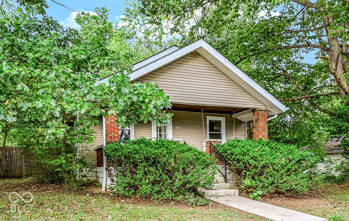Property Photo:  2312 S Ford Avenue  IN 47403 