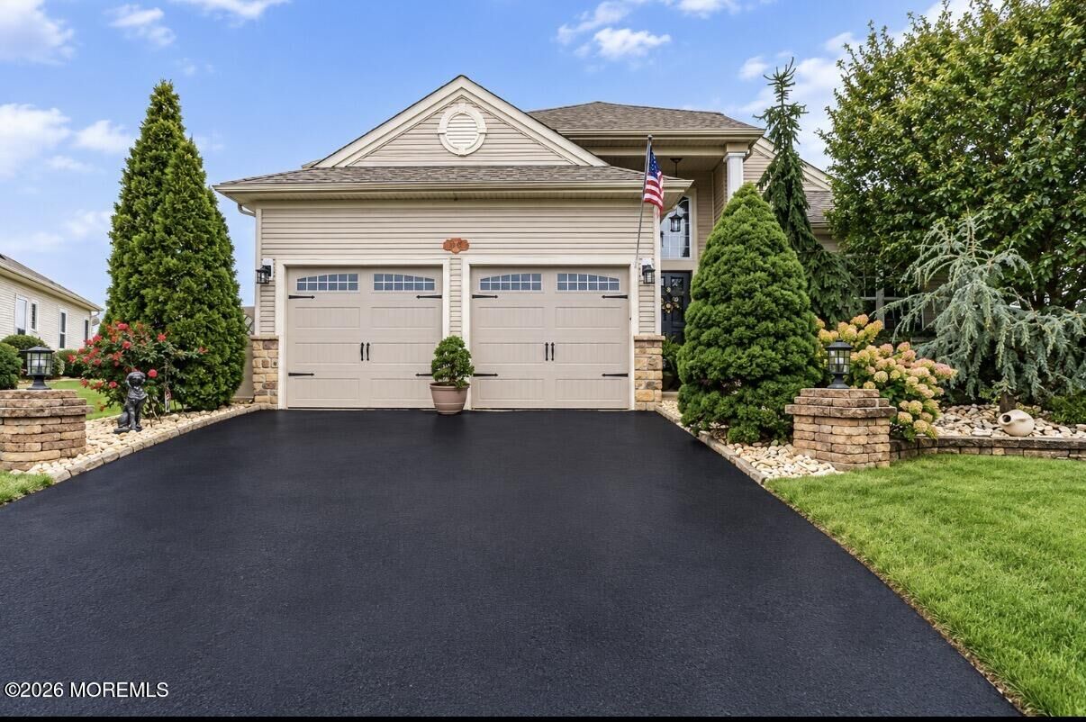 Property Photo:  29 Valencia Drive  NJ 08759 
