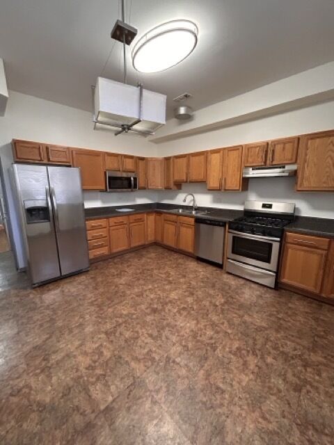 Property Photo: 4953 S Calumet Avenue S 3S IL 60615