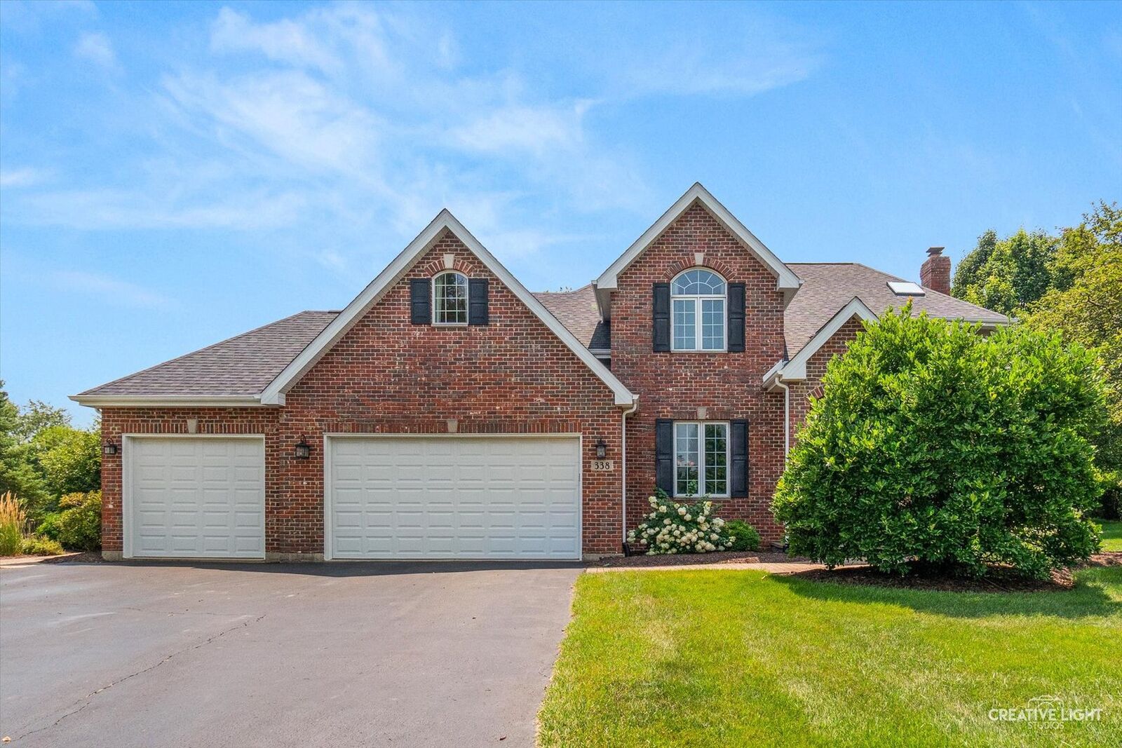 Property Photo: 338 Emily Court IL 60560