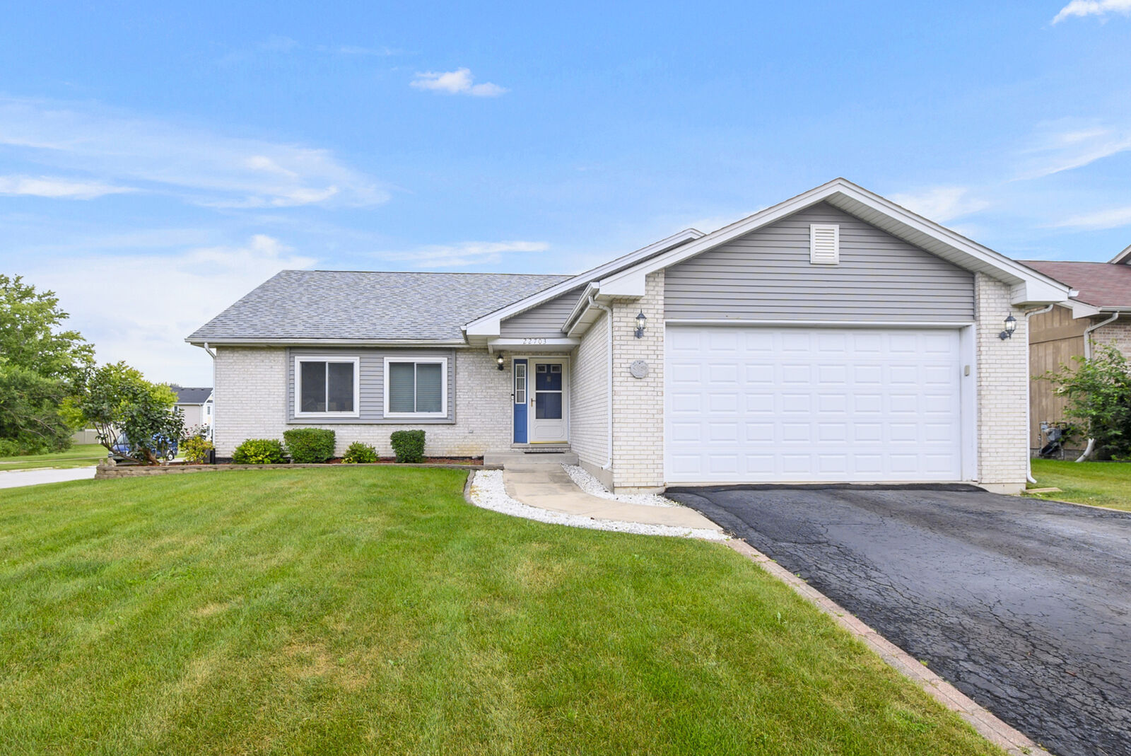 Property Photo: 22703 Lawndale Avenue IL 60471