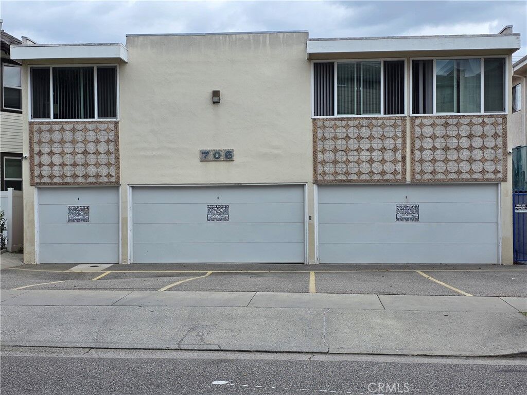 Property Photo:  706 E Harvard Street  CA 91205 