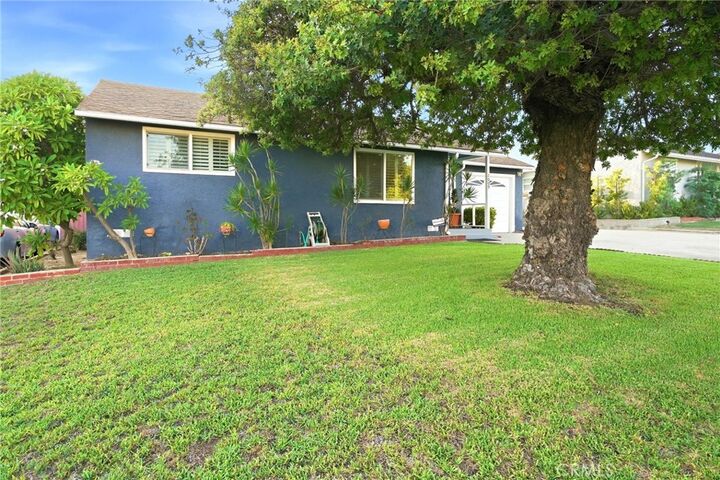 Property Photo: 2009 Graylock Avenue CA 91754