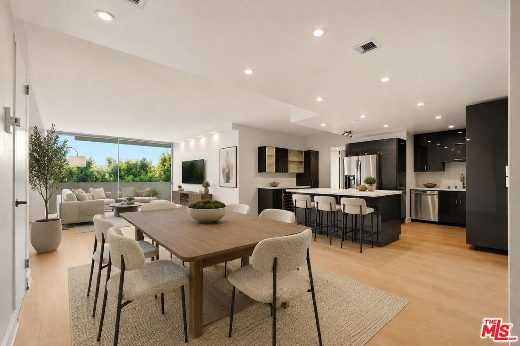 Property Photo: 10433 Wilshire Boulevard 407 CA 90024