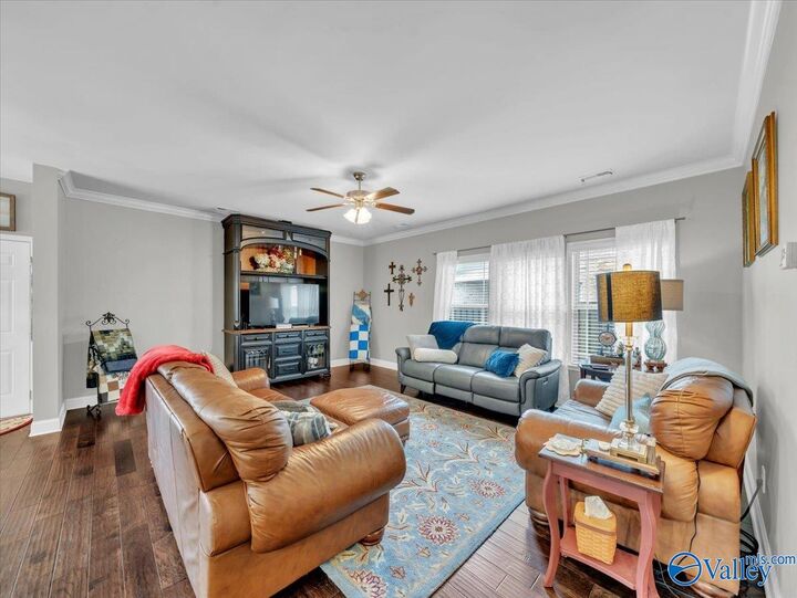 Property Photo:  7 Sudworth  Drive SW  AL 35824 