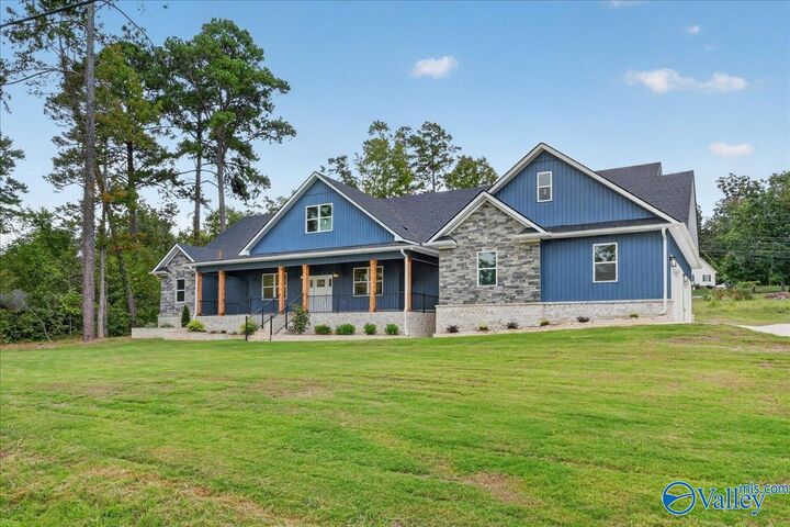 Property Photo:  225 Floyd Circle  AL 35769 