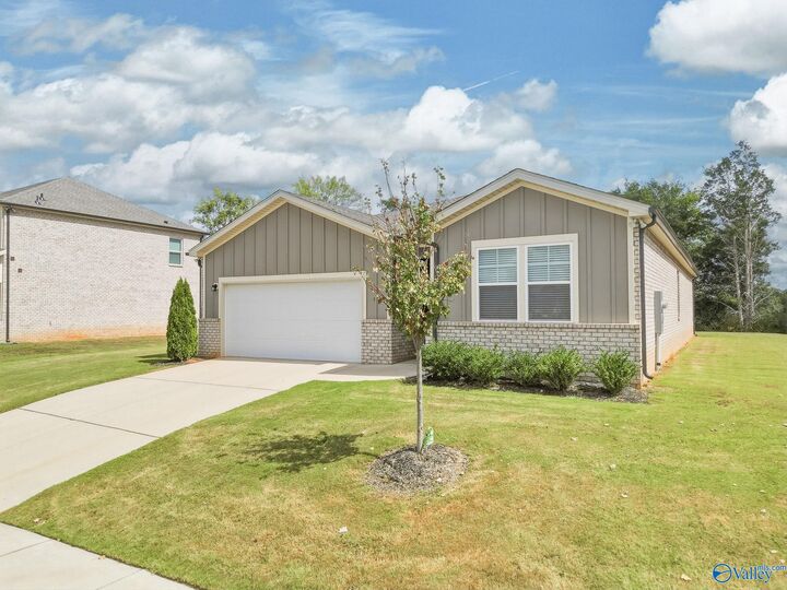 Property Photo:  17992 Daniel Island Drive  AL 35611 
