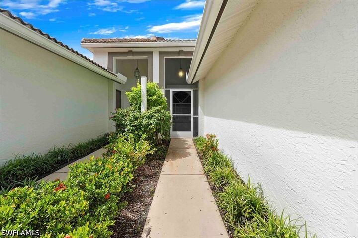 Property Photo:  8033 San Vista Circle 12R  FL 34109 